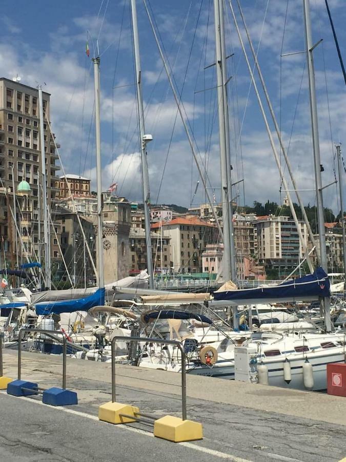 Sabrina'S Relax Fra Mare E Storia Apartment Savona Bagian luar foto